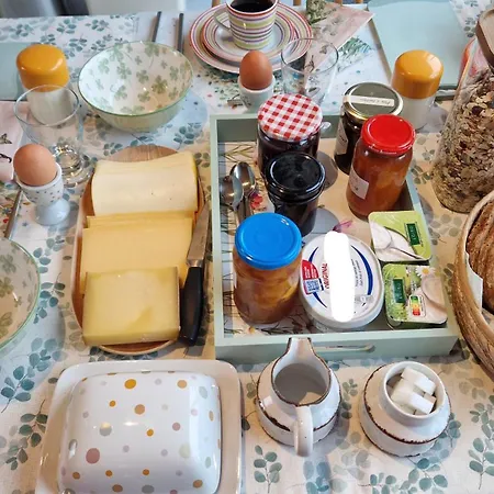 Le Nichoir De La Biesme Bed & Breakfast 3*